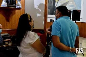  Decenas de fieles rinden pleitesía a San Antonio de Padua en Clavellinas/Francisco Javier Santana.